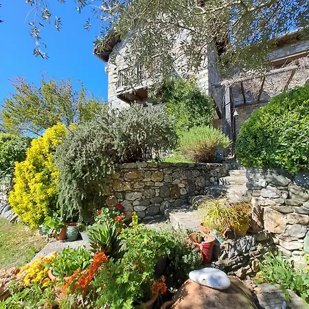 Spitaki γραφείο * Velika (Thessaly)