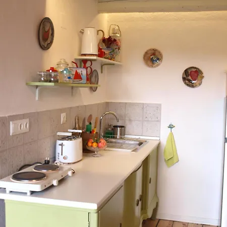 Spitaki γραφείο Велика